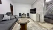 Apartament 3 camere Zona Rogerius la etajul 2 