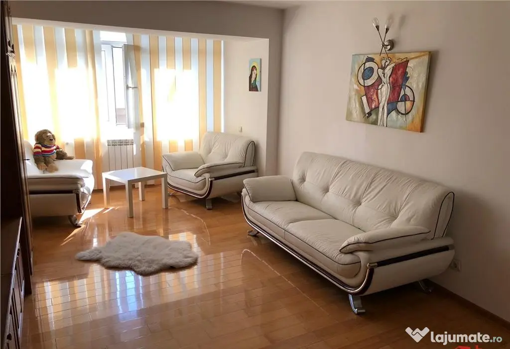 Apartament 3 camere, zona Centrala , etaj 4, renovat si mobilat