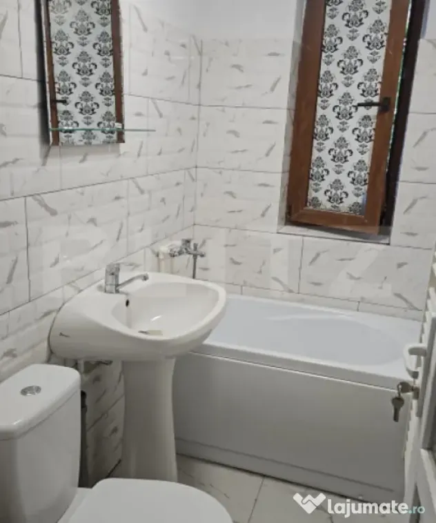 Apartament de inchiriat, cu 2 camere, 40 mp, zona 9 Mai