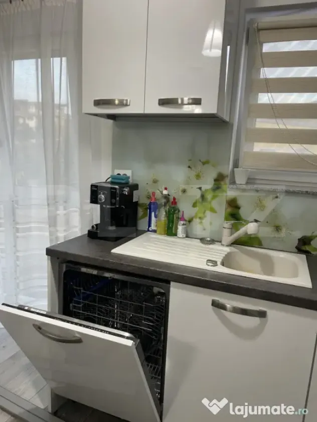 Apartament cu 2 camere, 54 mp, parcare subterana, Golden Tul