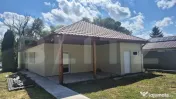 Casa cu 3 camere, 200 mp, teren 3286 mp, localitatea Jankmaj