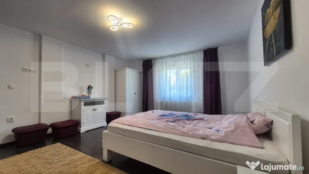 Casa cu 3 camere, 200 mp, teren 3286 mp, localitatea Jankmaj