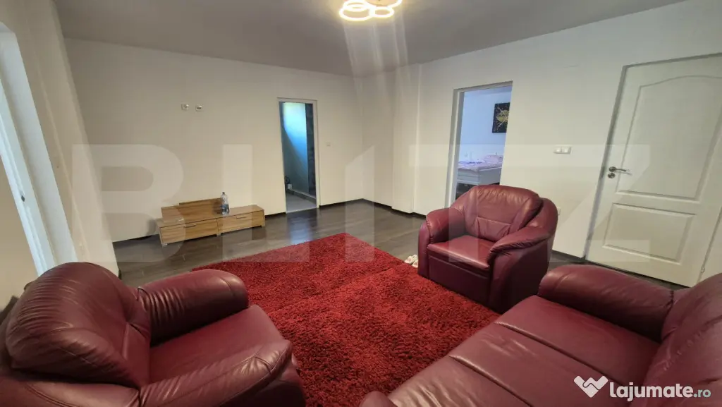 Casa cu 3 camere, 200 mp, teren 3286 mp, localitatea Jankmaj
