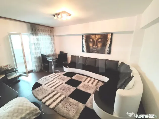 Apartament 75 mp utili, etaj 8, lift, zona Micro 11