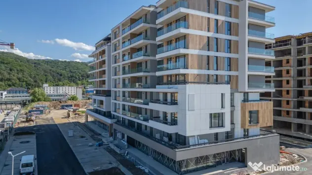 Apartament Decomandat | 53 mp utili + 10 mp balcon | Sala...