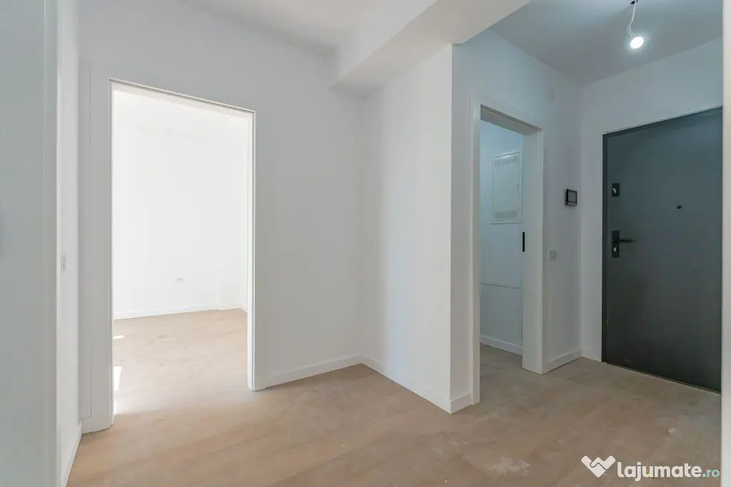 Apartament Decomandat | 53 mp utili + 10 mp balcon | Sala...