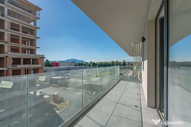 Apartament Decomandat | 53 mp utili + 10 mp balcon | Sala...