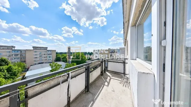 Apartament cu 3 camere de vânzare / Luminos și spațios