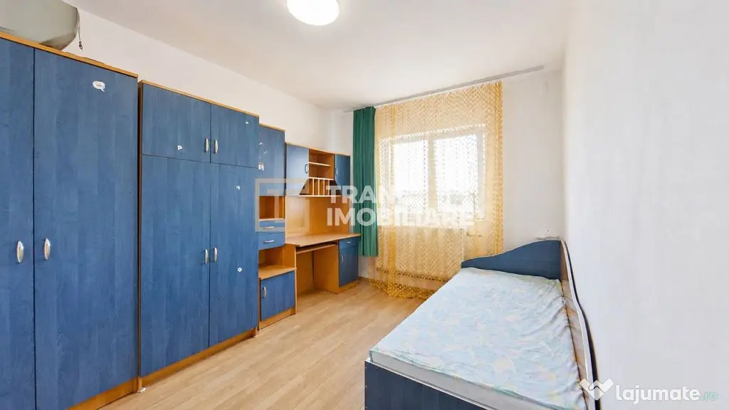 Apartament cu 3 camere de vânzare / Luminos și spațios