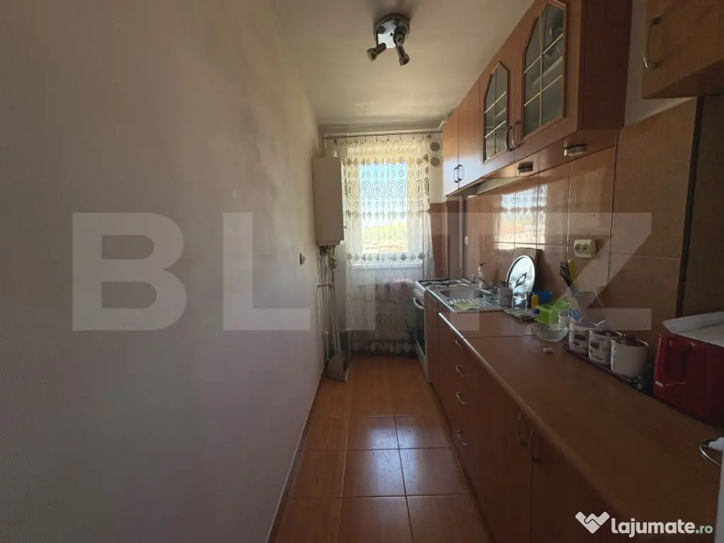 Apartament 3 camere, renovat, balcon închis in HUNEDOARA