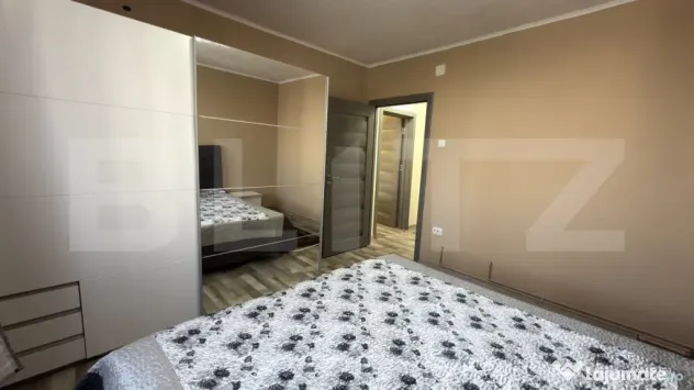 Apartament complet renovat, 2 camere – Micro 15, etaj 4, 5