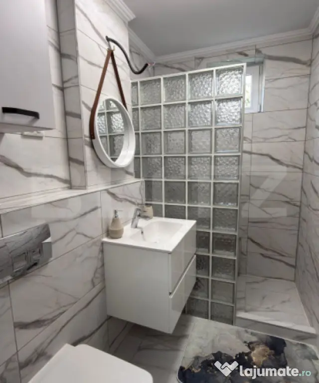Apartament complet renovat, 2 camere – Micro 15, etaj 4, 5