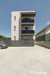 3 camere*Etaj 1*Bloc boutique*Loc de parcare*Ready to move i 