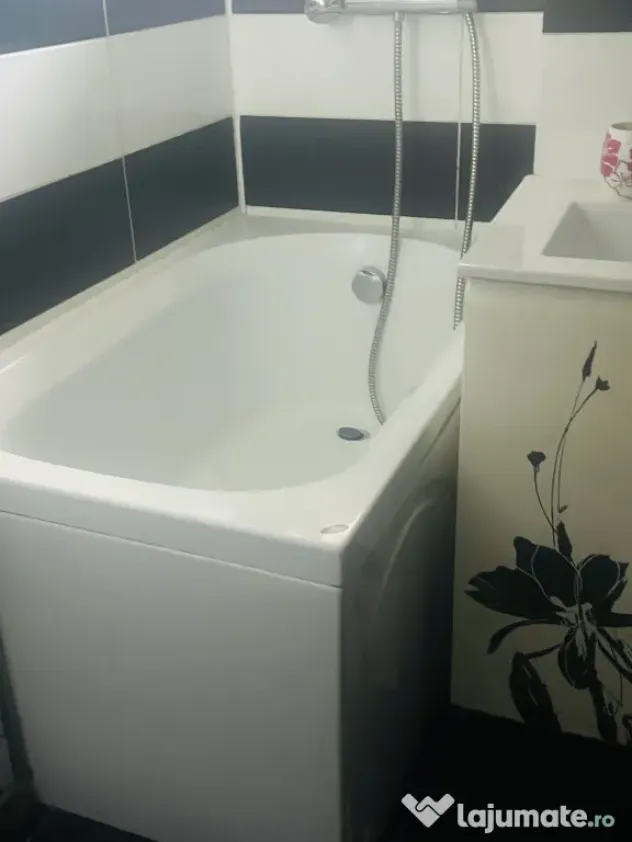 Deinchiriat apt 3 camere
