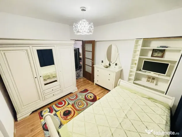 Deinchiriat apt 3 camere