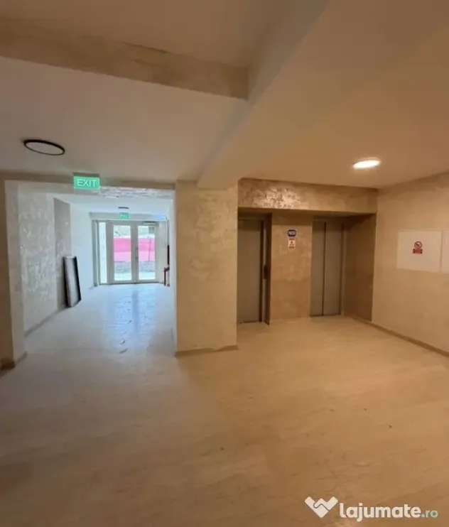 Persoana fizica vând apartament cu 2 camere, zona deosebită centrala! Super preț