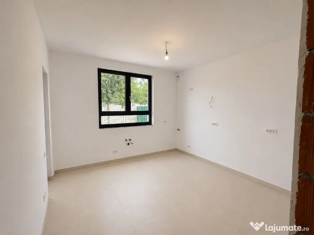 Casă nouă de vânzare în Crevedia – 150 mp utili, curte 550 mp