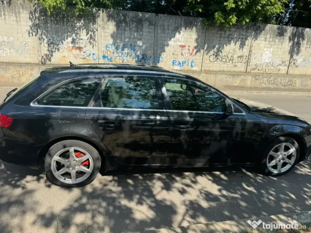 Vând Audi a 4 b8