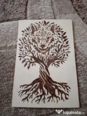 Tablou Lemn Pirogravat Manual - Lupul și Copacul Vieții (Handmade