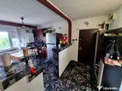 Tomis nord tav uri- apartament 3 camere decomandat 80 mp