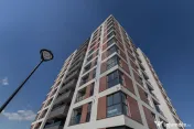 Apartament de închiriat modern la Adora Park, strada Coc...