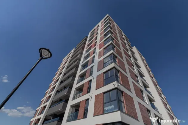 Apartament de închiriat modern la Adora Park, strada Coc...