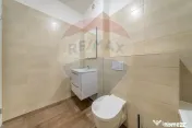 Apartament de închiriat modern la Adora Park, strada Coc... 