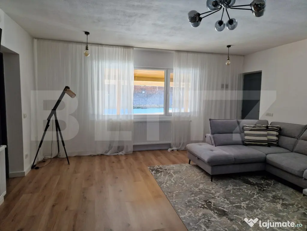 CASA DEOSEBITA IN VAMA BUZAULUI, 800 MP, PRET 151,000 EURO
