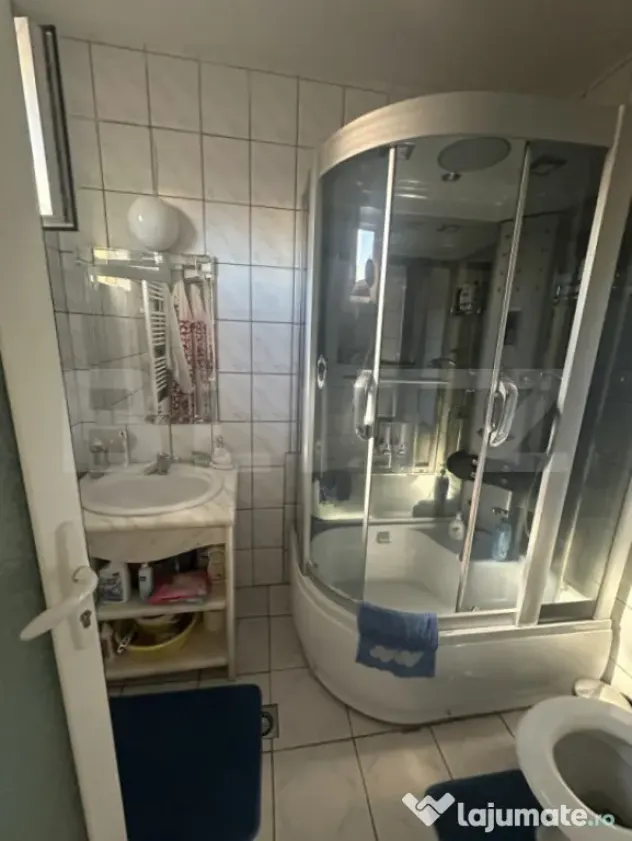 Casa plan parter 170 mp, zona Micro 17