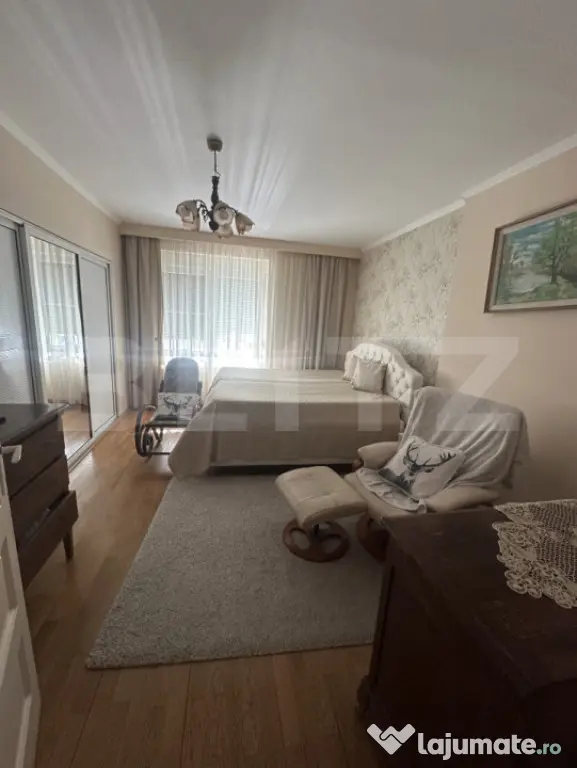 Casa plan parter 170 mp, zona Micro 17