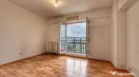 Apartament cu 4 camere de vânzare în zona 13 Septembrie