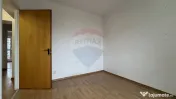 Apartament cu 4 camere de vânzare în zona 13 Septembrie