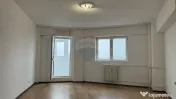 Apartament cu 4 camere de vânzare în zona 13 Septembrie
