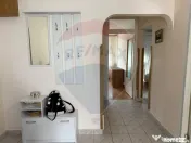 Apartament cu 3 camere de închiriat în zona Dacia 