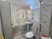 Apartament cu 3 camere de închiriat în zona Dacia 