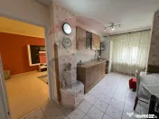Apartament cu 3 camere de închiriat în zona Dacia 