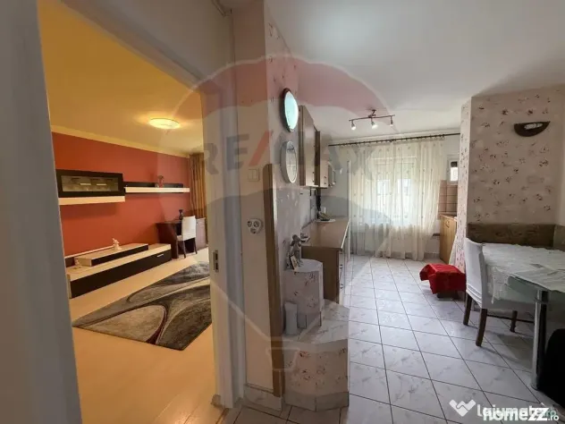 Apartament cu 3 camere de închiriat în zona Dacia - Oradea (Bihor)