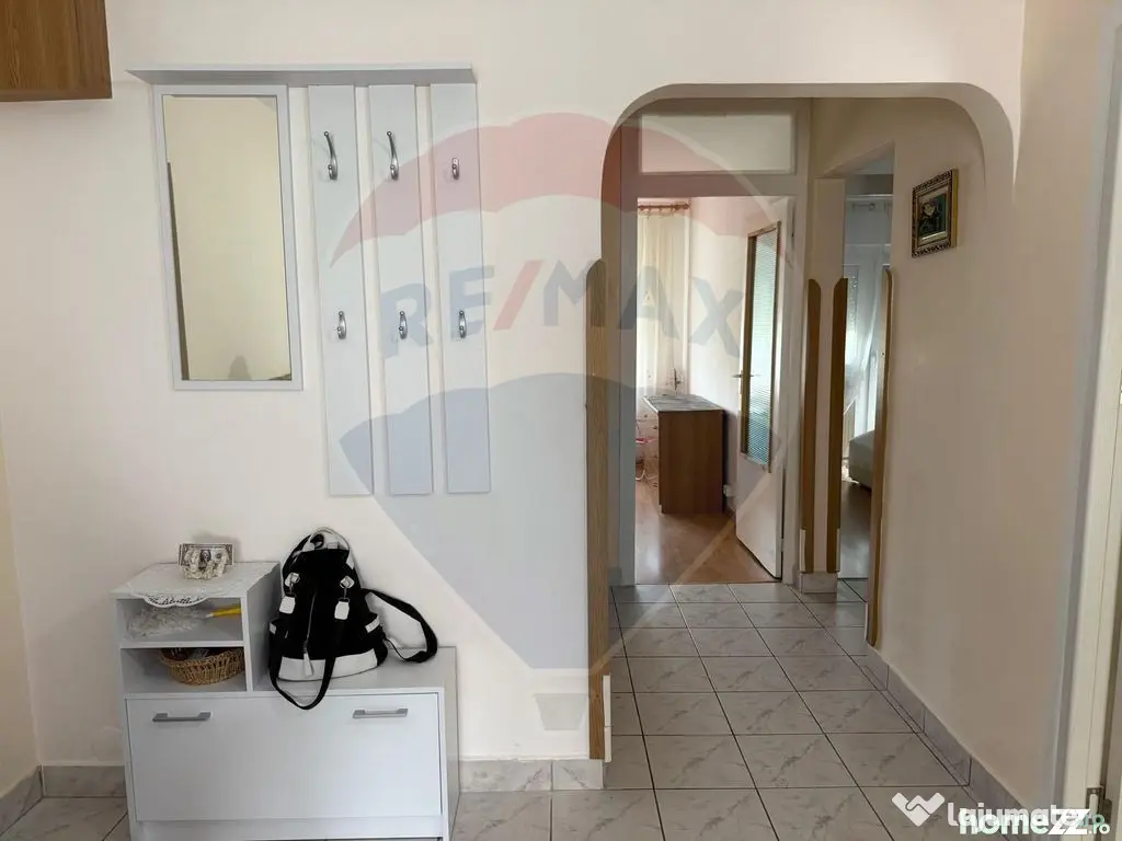 Apartament cu 3 camere de închiriat în zona Dacia - Oradea (Bihor)