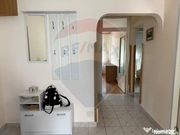 Apartament cu 3 camere de închiriat în zona Dacia - Oradea (Bihor)