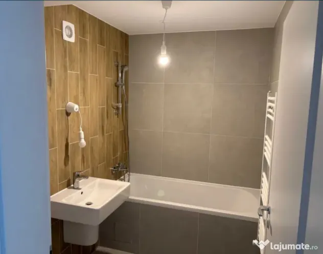 Apartament 2 camere | Bloc Nou | zona Tractorul