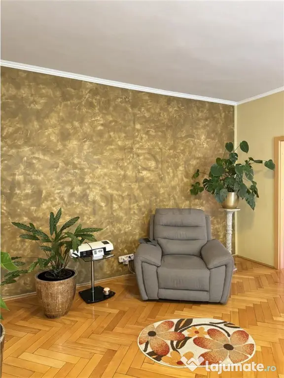 MEDICINA - 2 CAMERE - CENTRALA PROPRIE - RENOVAT COMPLET - B