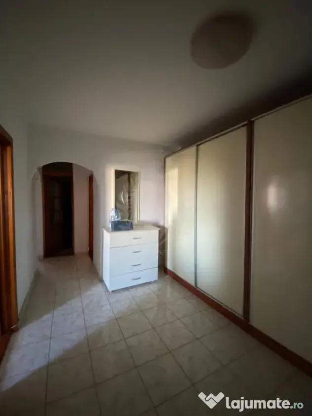 //APARTAMENT 2 CAMERE//ZONA PARCUL MIHAI VITEAZUL