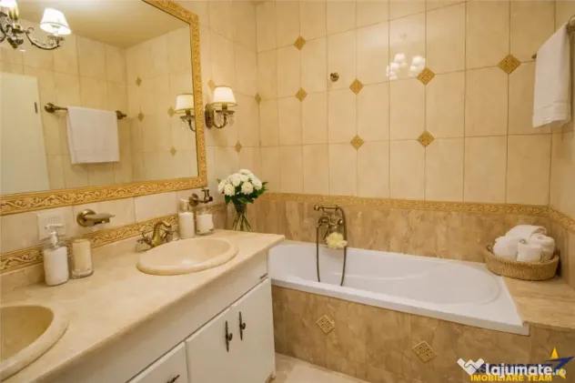 Penthouse extravagant,living spectaculos, semineu,terase gen