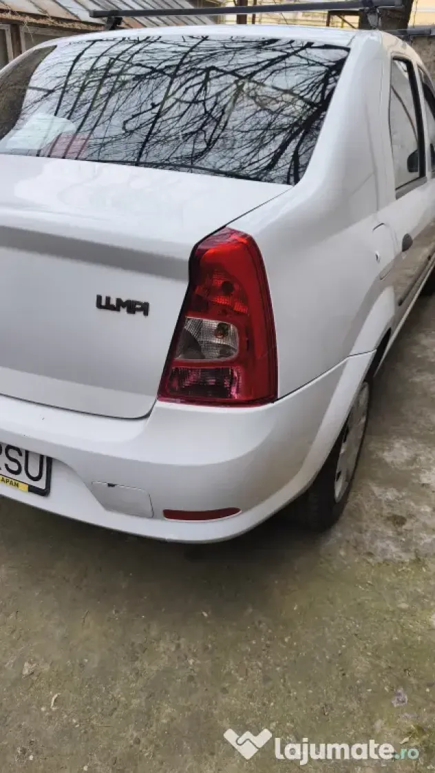 Vând Dacia Logan