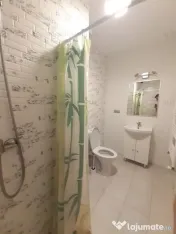 Apartament 3 camere,2 bai,et.1,balcon,parcare subterana! zona Marasti 