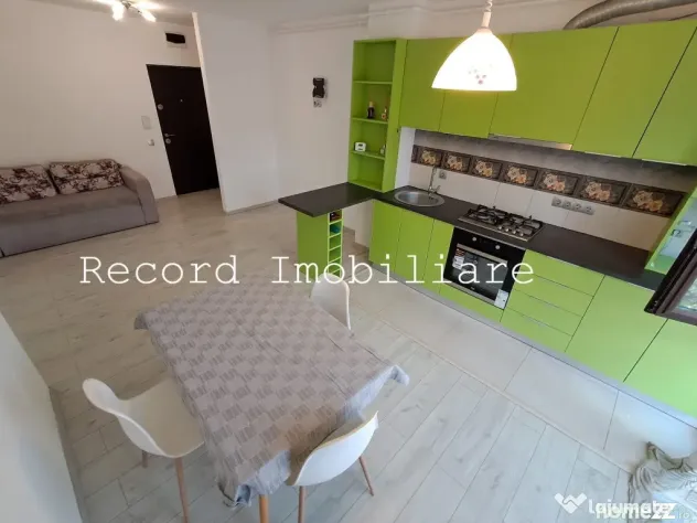 Apartament 3 camere,2 bai,et.1,balcon,parcare subterana! zona Marasti