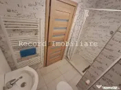 Apartament 3 camere,2 bai,et.1,balcon,parcare subterana! zona Marasti 