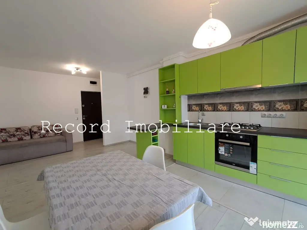 Apartament 3 camere,2 bai,et.1,balcon,parcare subterana! zona Marasti