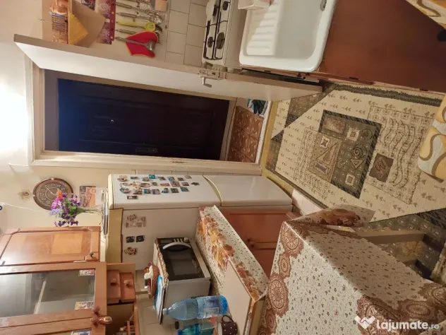 Apartament cu 3 camere