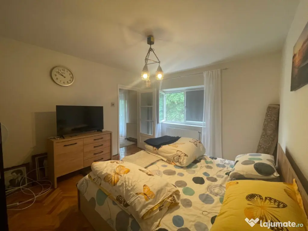Apartament 2 camere, luminos și bine întreținut – Str.